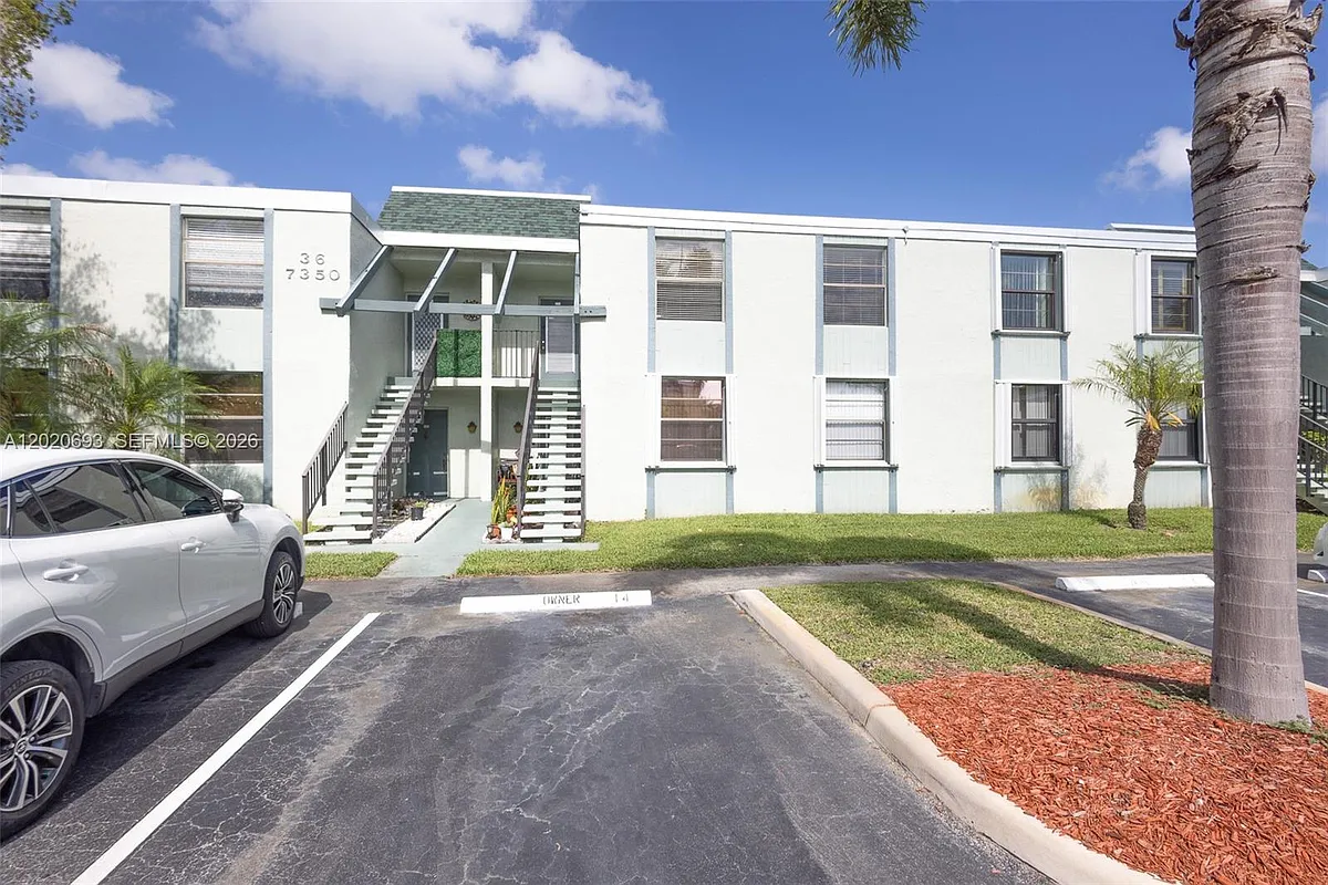 Building Photo - 7350 NW 18th St #206