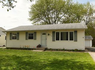 901 Cove Ave, Lockport, IL 60441