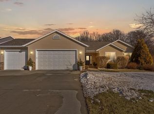 2502 7th St NE, Waseca, MN 56093