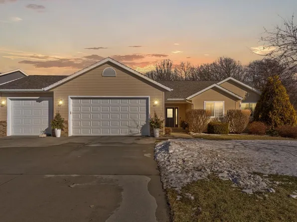 2502 7th St NE, Waseca, MN 56093