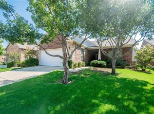 6713 Purbeck Trl, Denton, TX 76210