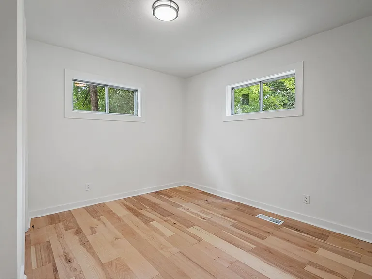 5355 Bennett Rd — Photo 13