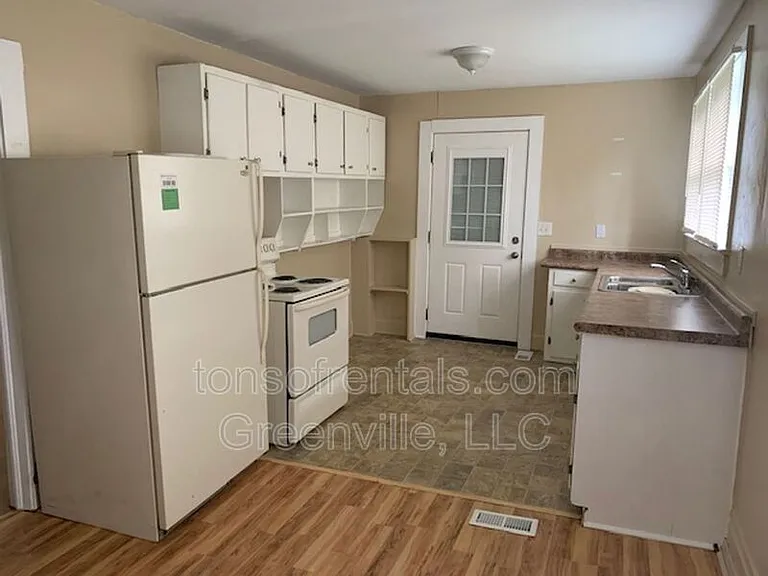 116 Baileyview St — Photo 3