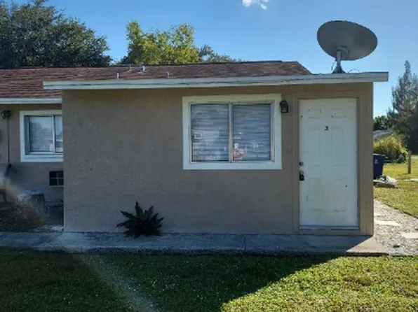 291 Lowell Ave #6, North Fort Myers, FL 33917