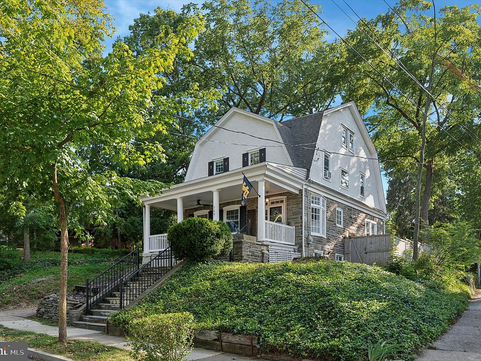 1st image of 755 Lawson Ave