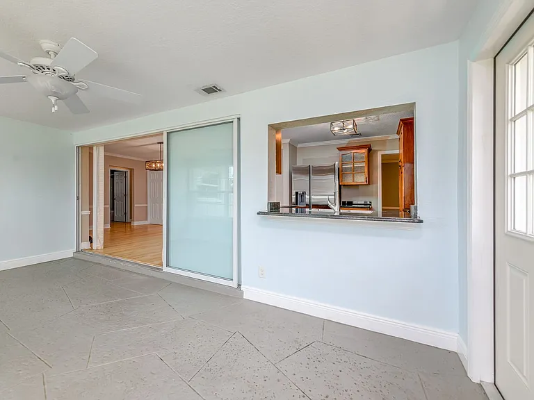 1661 Algonquin Dr — Photo 22