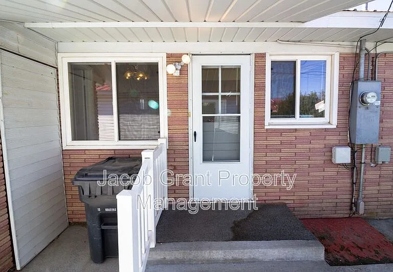 251 Garden St — Photo 3