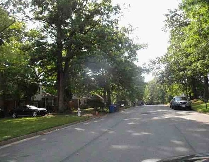 Exterior Neighborhood (street photo)