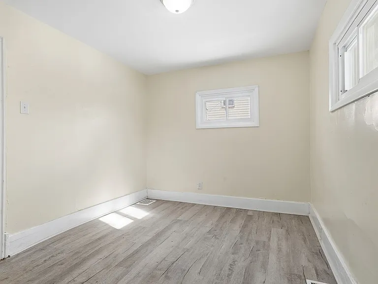 1237 Kenneth Ave #3 — Photo 11