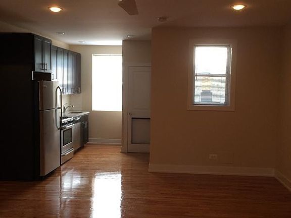 2nd image of 1929 W Winona St #2E