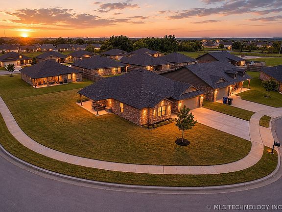 2nd image of 3630 E Cherry Hill Ct