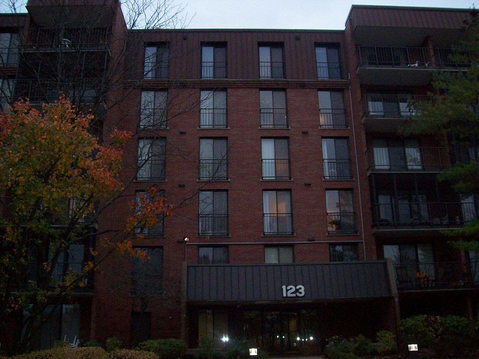 1st image of 123 Acacia Dr Unit 409