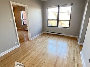 732 W Bittersweet Pl APT 1104, Chicago, IL 60613