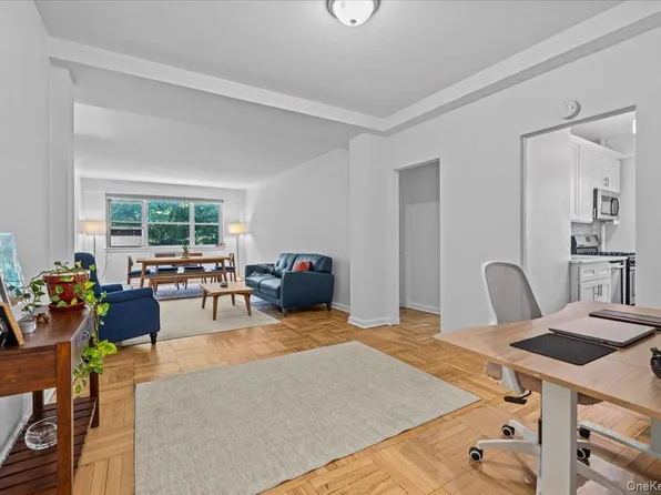 235 Garth Road #A1F, Scarsdale, NY 10583