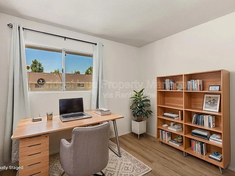 7831 Rancho Fanita Dr #D — Photo 24