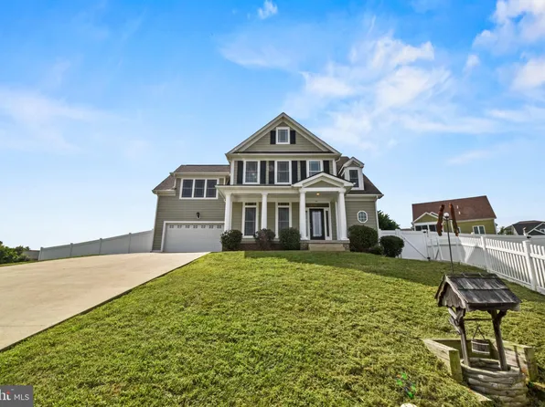 47 S Windsong Ct, Fishersville, VA 22939