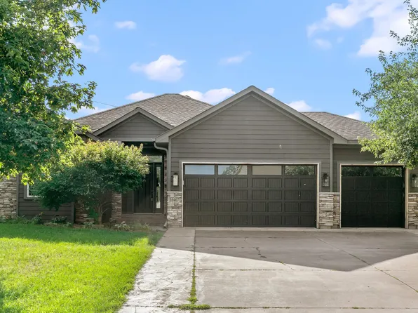 10407 Orchard Trl N, Brooklyn Park, MN 55443