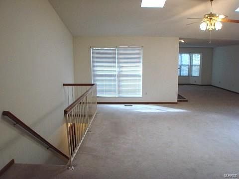4th image of 123 Robert Dr