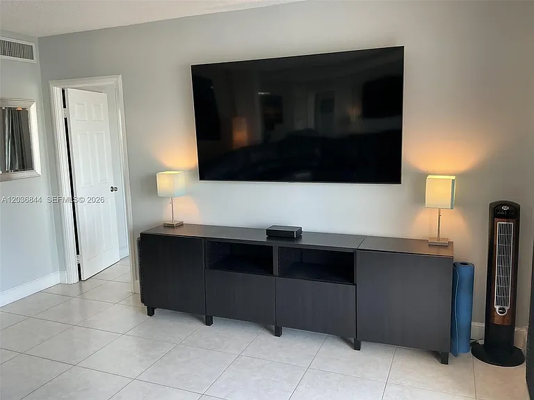 400 Golden Isles Dr #55 — Photo 19