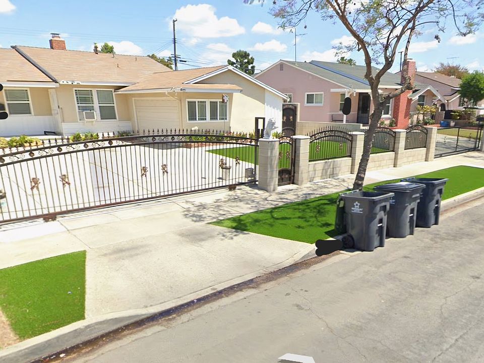 1st image of 1645 W Wisteria Pl