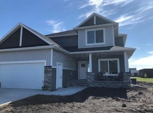 2022 44th St S, Moorhead, MN