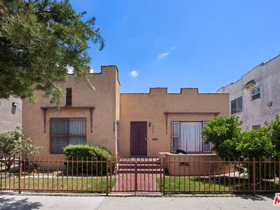 3982 S Normandie Ave, Los Angeles, CA, 90037