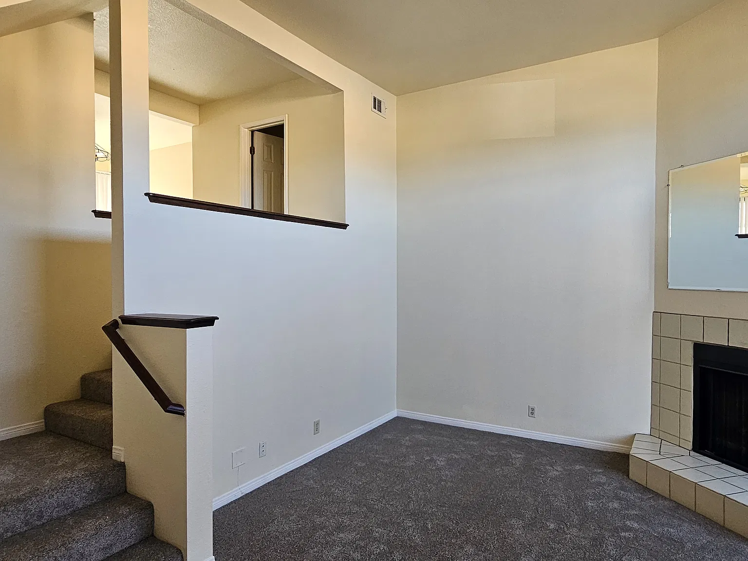 2 bed, 2.5 bath, 1236 sqft, $2,950 — Photo 3