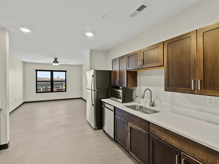 275 Lofts at Kingston Yard — Photo 84