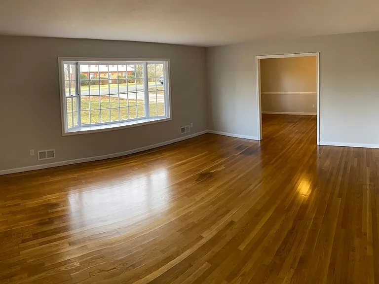 130 Yorkshire Cir — Photo 13