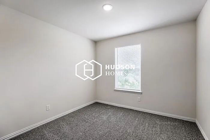 108 Kainos St — Photo 8