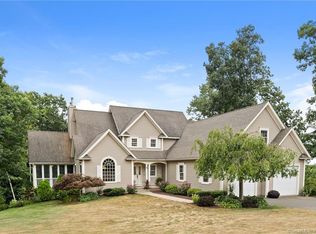 44 Ellsworth Ln, Ellington, CT 06029