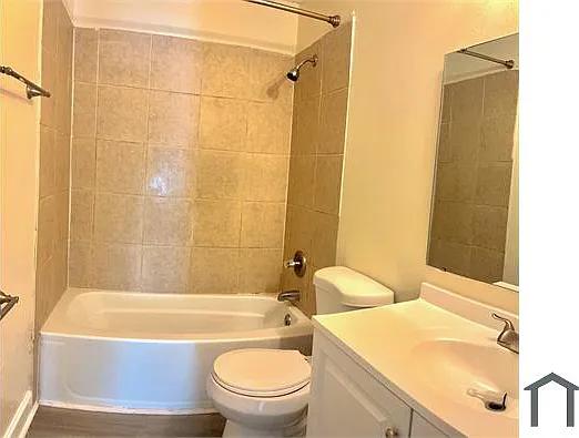 3 bed, 1300 sqft, $1,399 — Photo 3