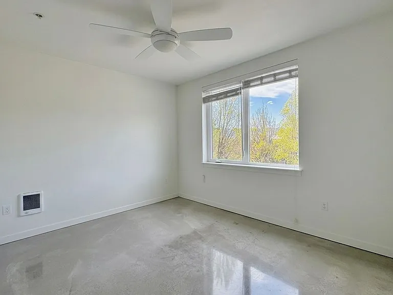 The Dorian — Photo 15
