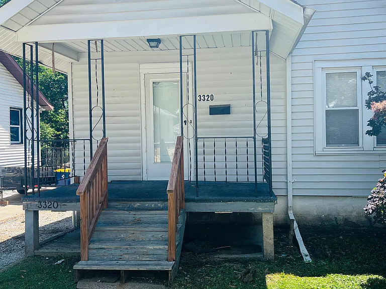 3320 Dix Ave — Photo 6