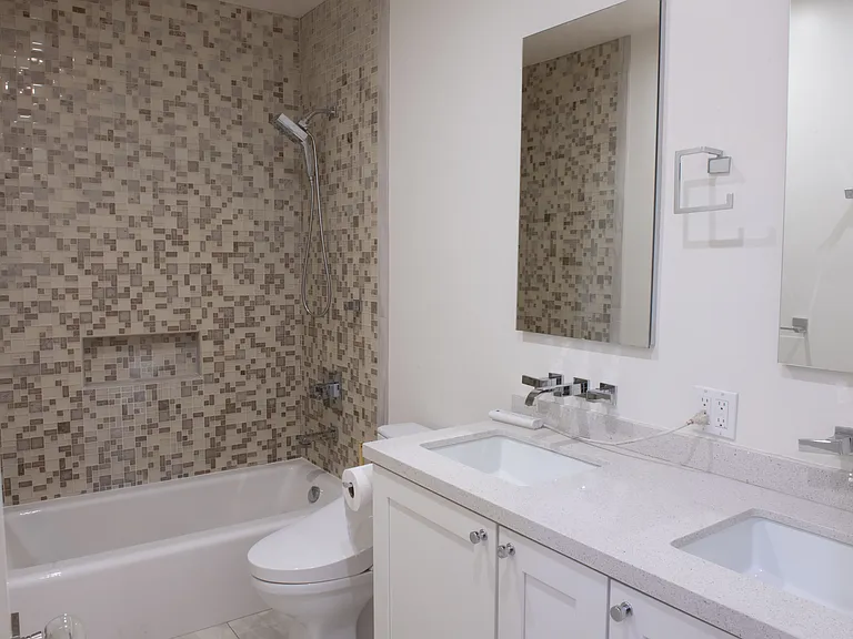 1045 Sanchez St — Photo 25