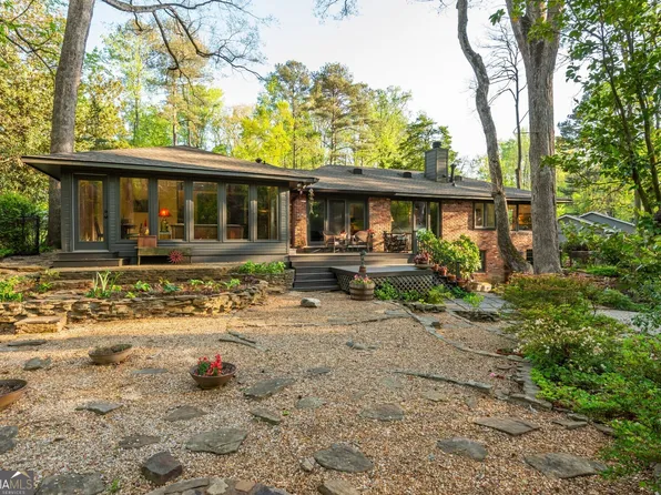 1850 Winchester Trl, Atlanta, GA 30341