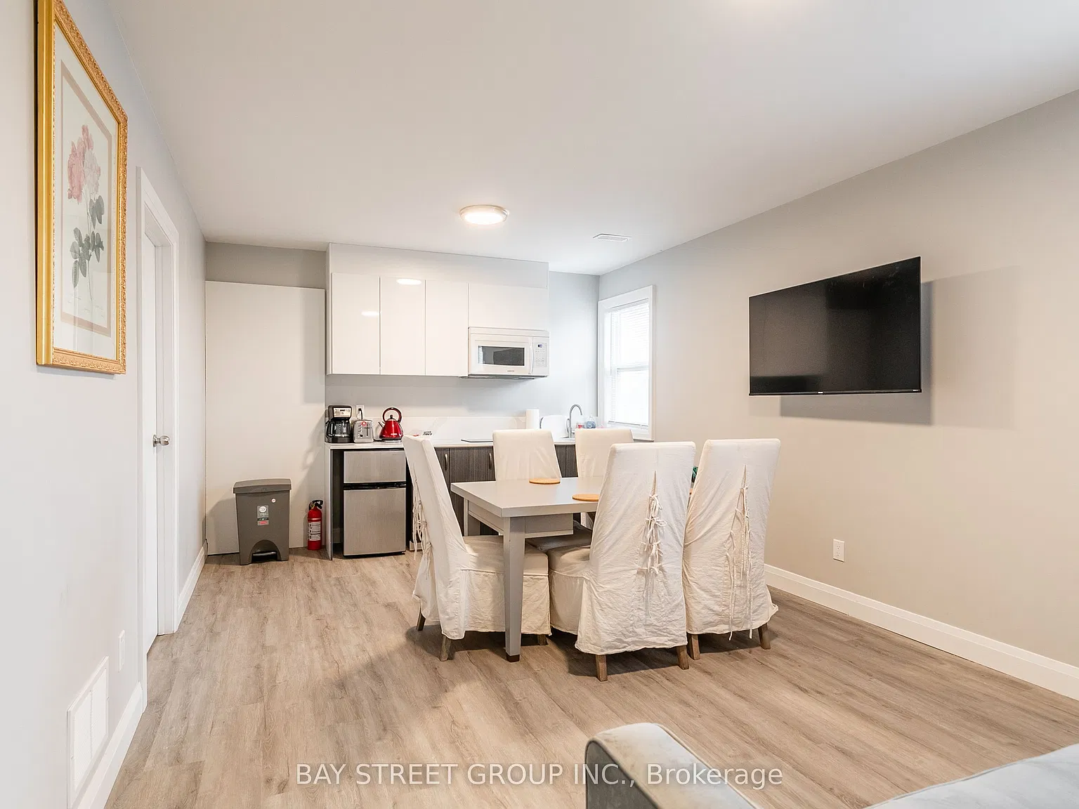 2 bed, $1,650 — Photo 3