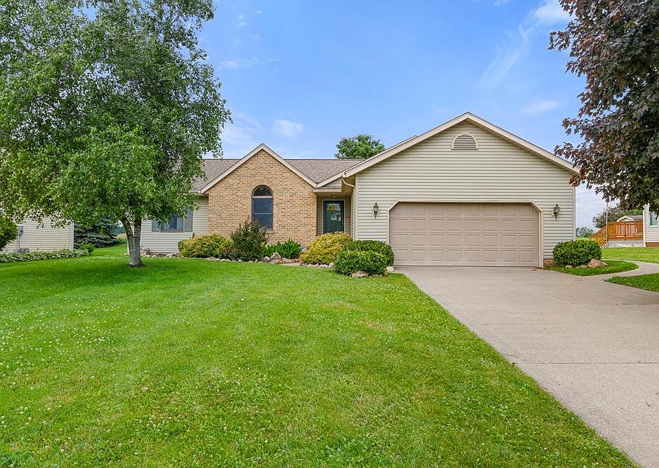 1st image of 180 Fairview Dr