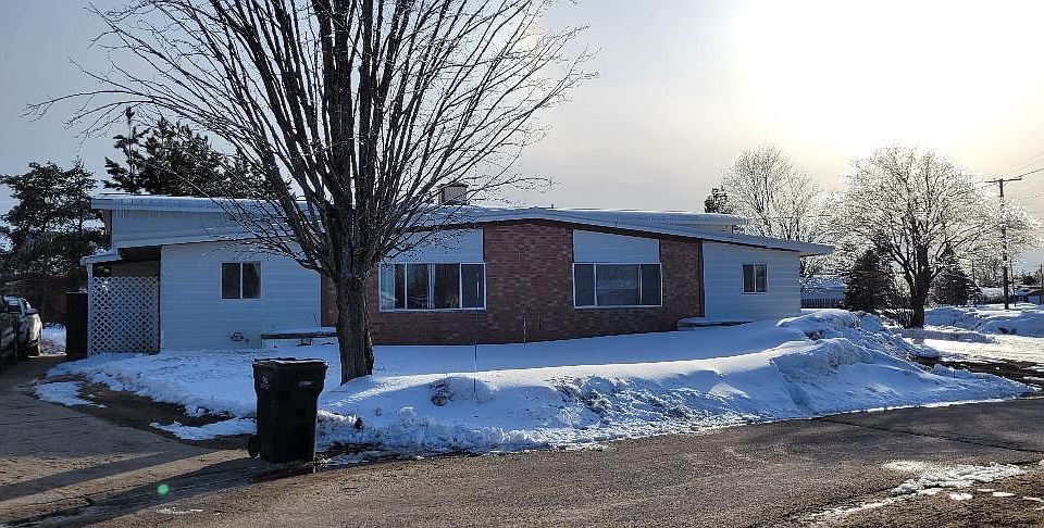 1st image of 81 & 83 Parkside Dr