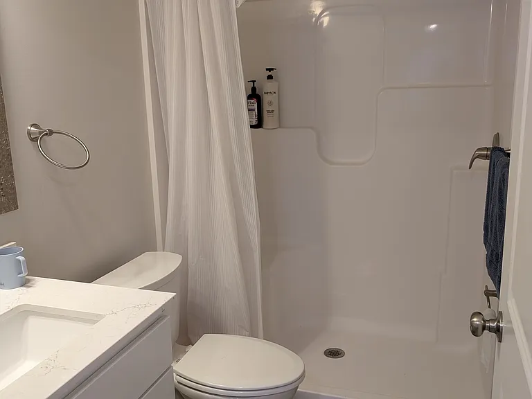 2102 Sherwood Ave #2102 — Photo 4