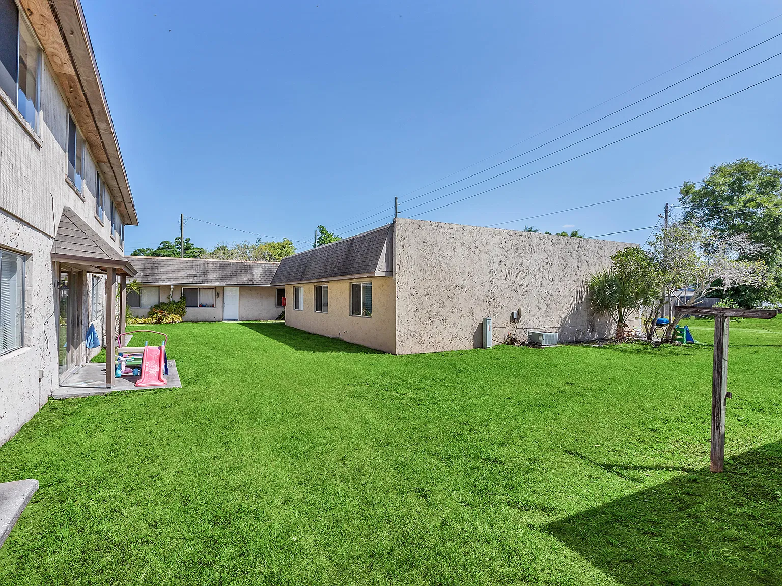 2 bed, 900 sqft, $1,495 — Photo 3