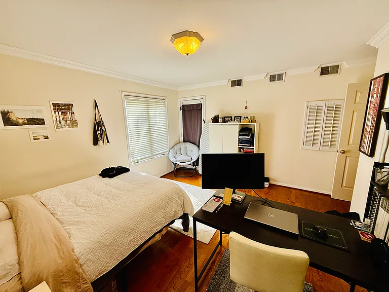 Second bedroom