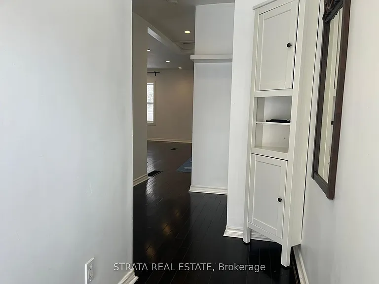220 Holborne Ave #MAIN — Photo 9