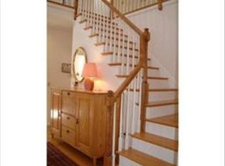 21 High St, Medfield, MA 02052