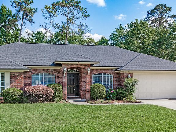 4th image of 12926 Forest Glen Ct S
