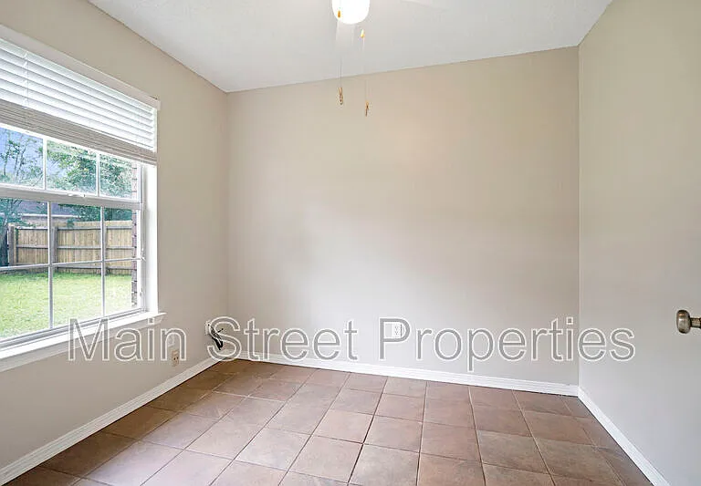 5320 Powrie Dr — Photo 9