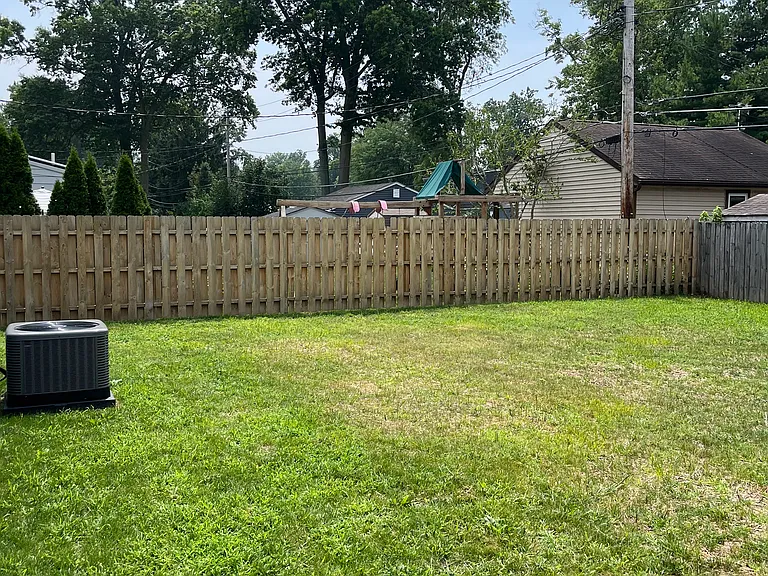 210 Berkshire Rd — Photo 9