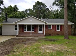 1032 Riverside Cir, Spring Lake, NC 28390