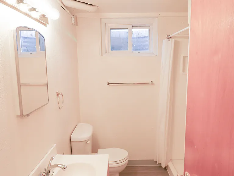 608 Cowan St — Photo 24