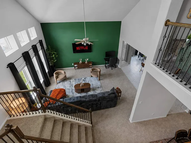 Grand View Dr — Photo 22
